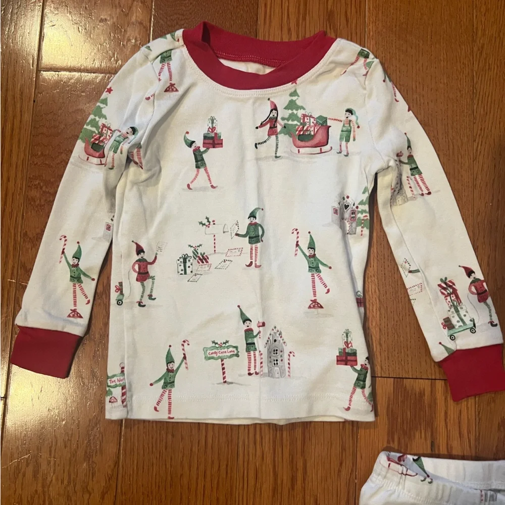 Pottery Barn Kids White Holiday Elf Print Pajama Set with Red Trim